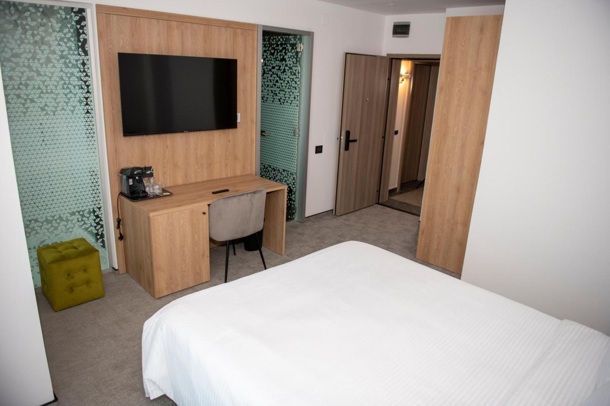 Cm111apparthotel Hotel de apartamente 3*