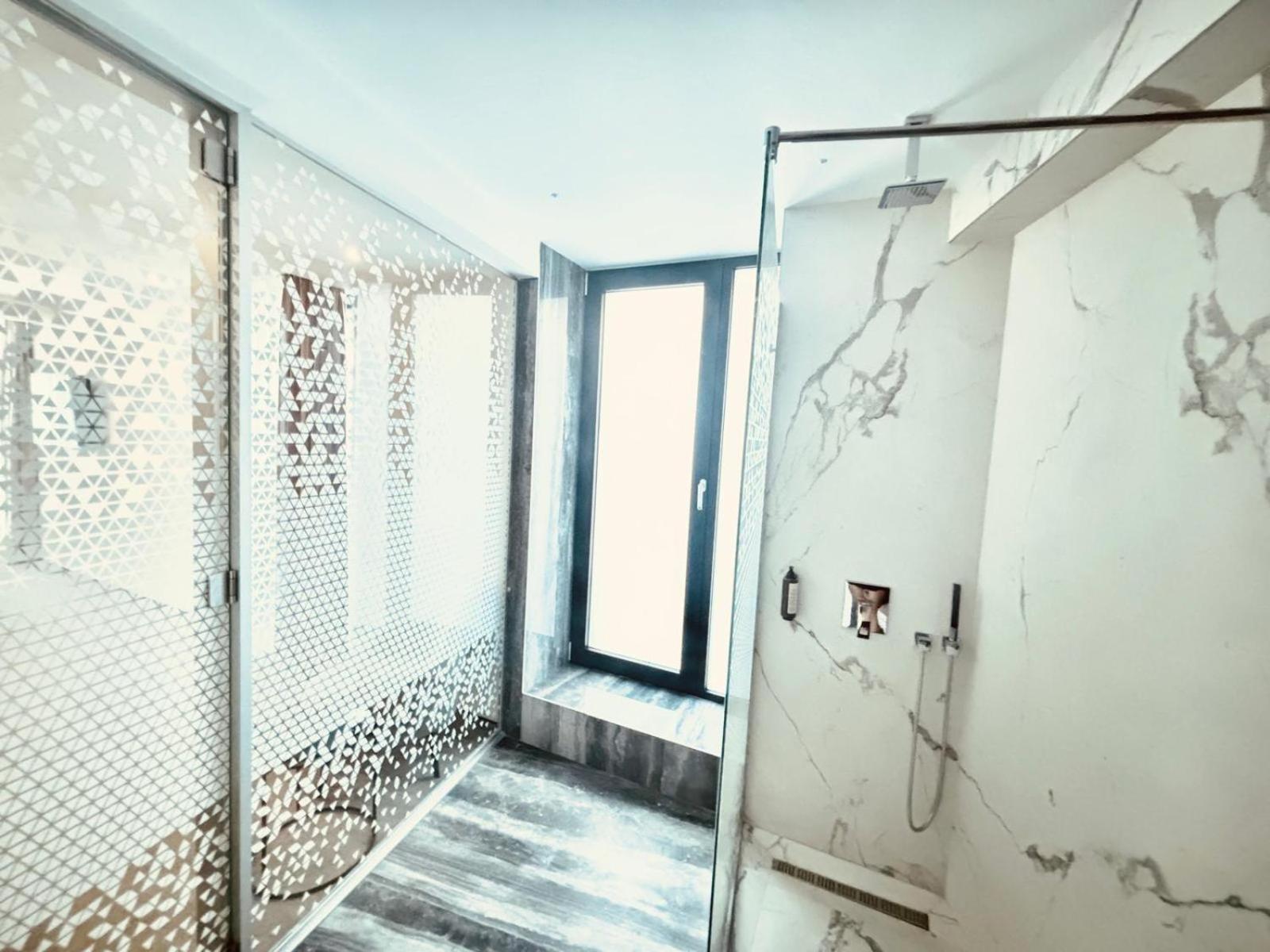 Cm111apparthotel