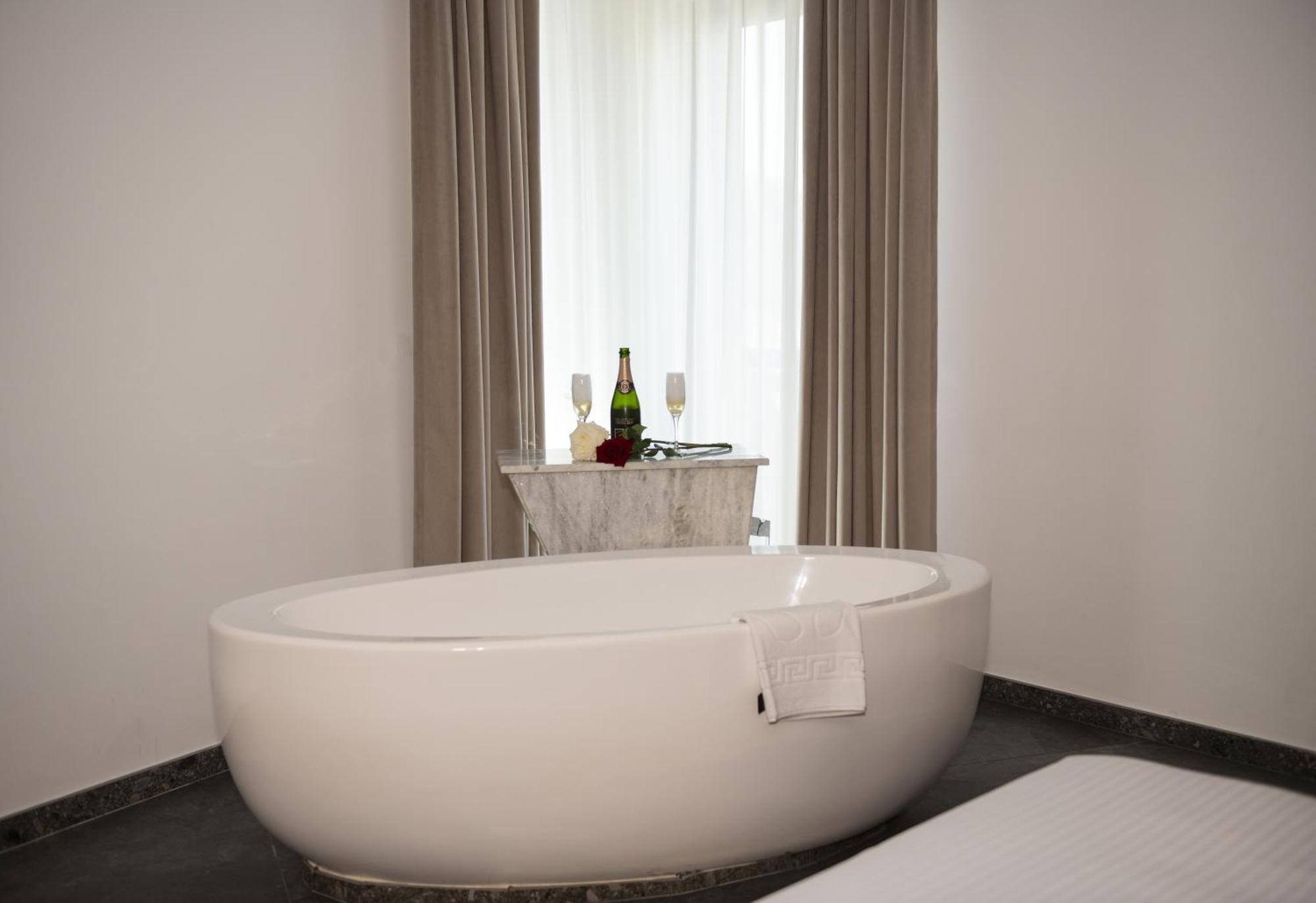 Cm111apparthotel
